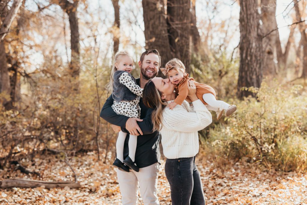 Fall Family Pictures at McKay Lake