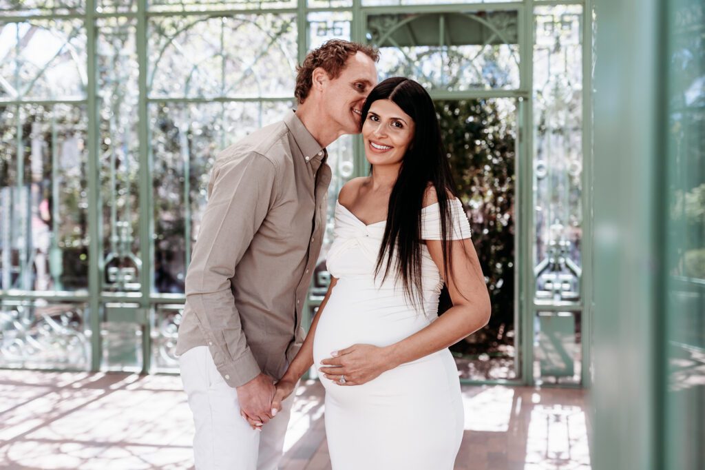 Dreamy Spring Maternity Pictures at the Denver Botanic Gardens with Colorado Lifestyle Photography